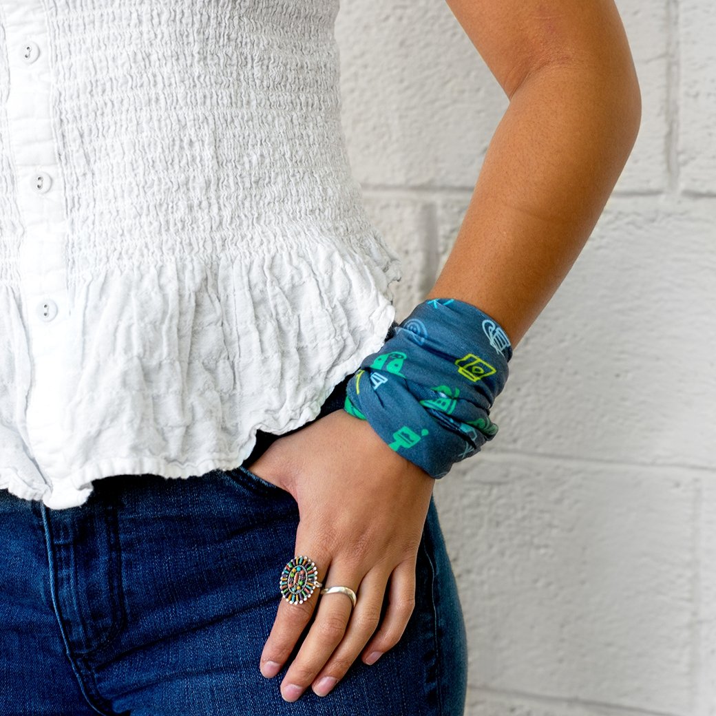 4-H Icon Convertible Head & Neckwear Buff - Shop 4-H